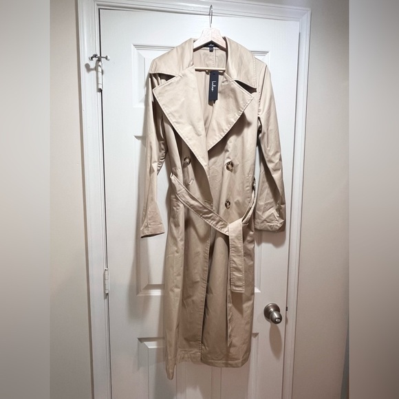 NEW WITH TAGS Lulu's Classic Beige Trench Coat - Picture 1 of 5